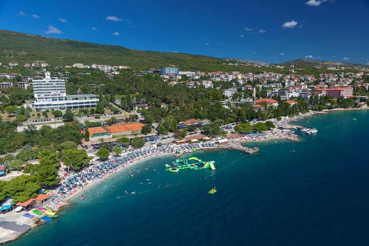 Apartments With A Parking Space Dramalj, Crikvenica - 18467 0*,  Croatia