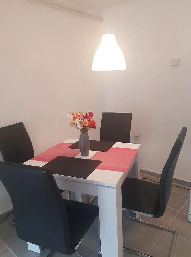 Apartments With A Parking Space Dramalj, Crikvenica - 18467 Croatia